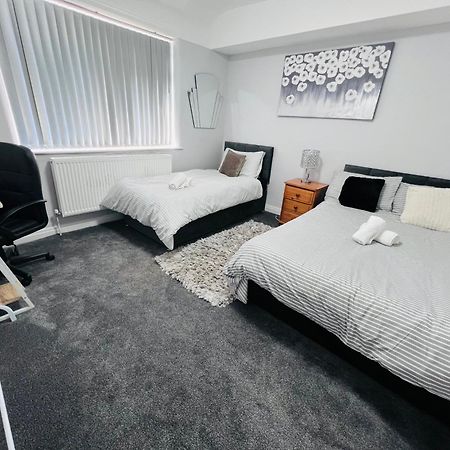 Cosy House Trafford Манчестър Екстериор снимка
