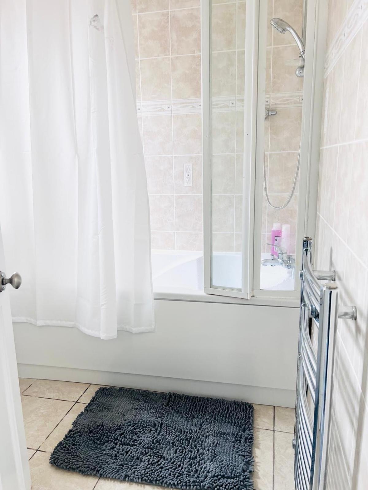 Cosy House Trafford Манчестър Екстериор снимка